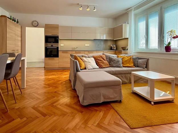 Prodej bytu 3+kk, Jihlava, Štefánikovo náměstí, 105 m2