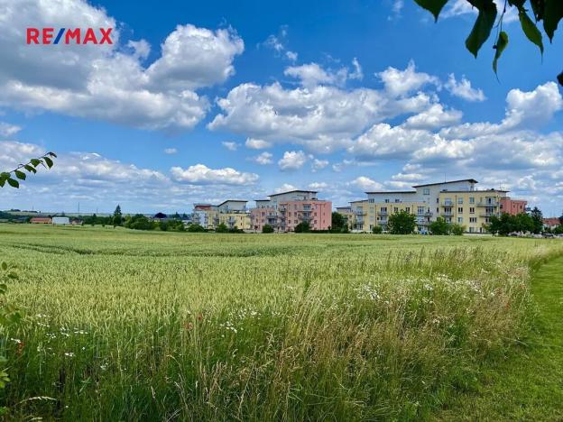 Prodej pole, Praha, 2739 m2