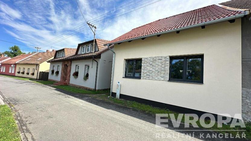 Prodej rodinného domu, Močovice, 70 m2