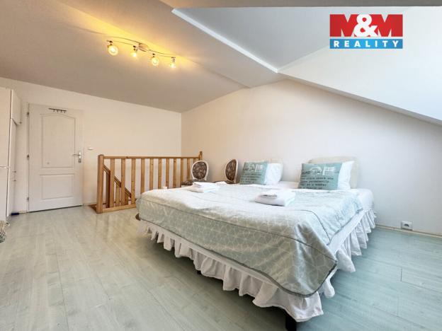 Prodej bytu 3+1, Karlovy Vary, Škroupova, 96 m2