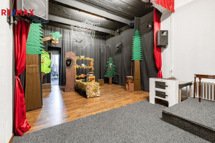 Prodej obchodního prostoru, Praha - Strašnice, Úvalská, 590 m2