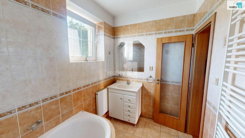 Prodej rodinného domu, Kamenná Lhota, 192 m2