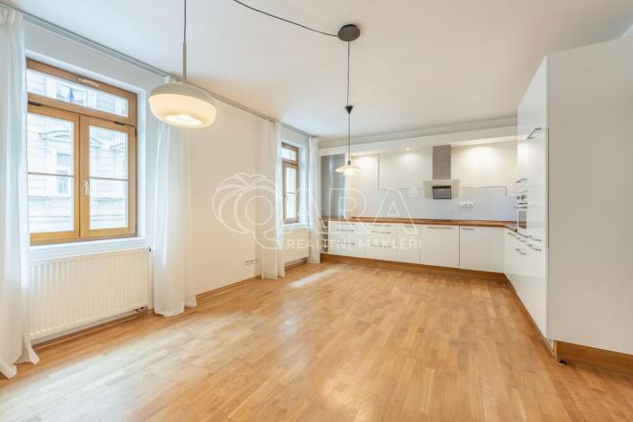 Pronájem bytu 3+kk, Praha - Vršovice, U staré sokolovny, 65 m2