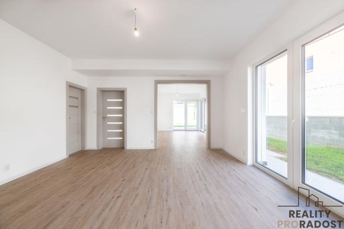 Prodej bytu 4+kk, Ostopovice, B. Němcové, 90 m2