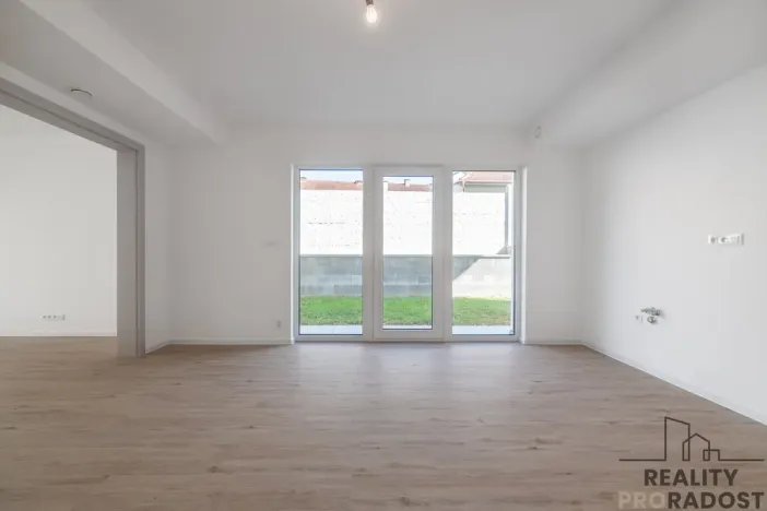 Prodej bytu 4+kk, Ostopovice, B. Němcové, 90 m2