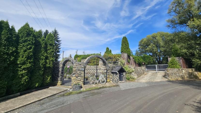 Prodej rodinného domu, Verneřice - Loučky, 400 m2