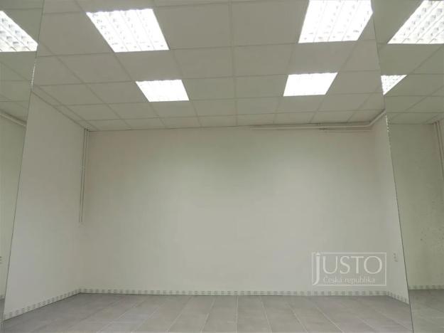 Pronájem obchodního prostoru, Zábřeh, 28. října, 56 m2