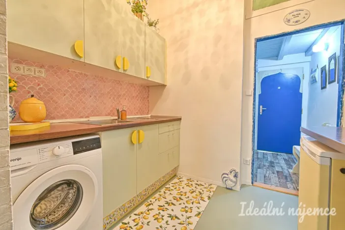 Pronájem bytu 1+1, Brno, Körnerova, 32 m2