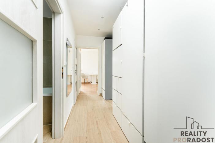 Prodej bytu 3+kk, Praha, Slévačská, 59 m2