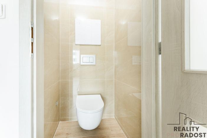 Prodej bytu 3+kk, Praha, Slévačská, 59 m2