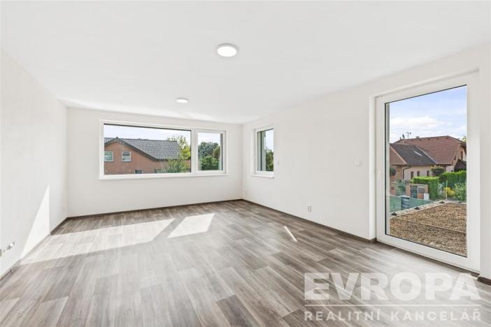 Prodej rodinného domu, Líbeznice, 320 m2