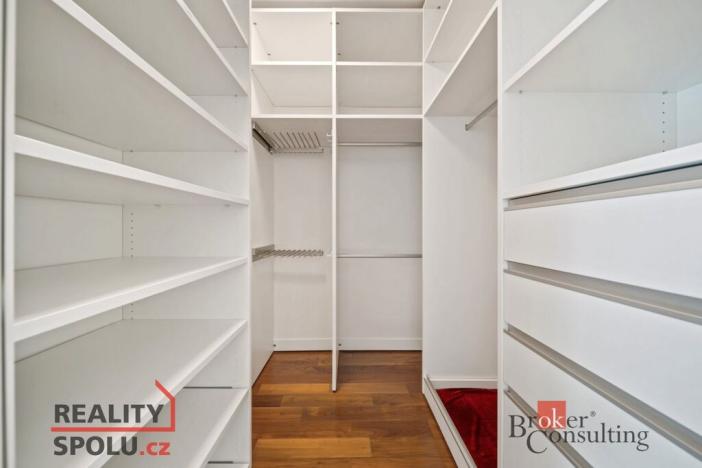 Prodej bytu 3+kk, Praha - Smíchov, Křížová, 221 m2