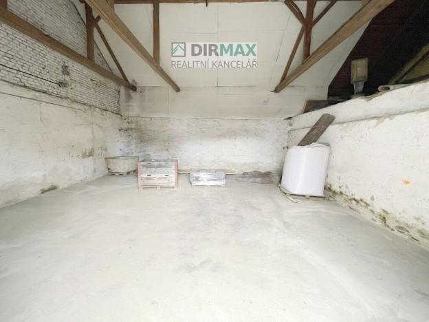 Prodej výrobních prostor, Klatovy - Luby, 1500 m2