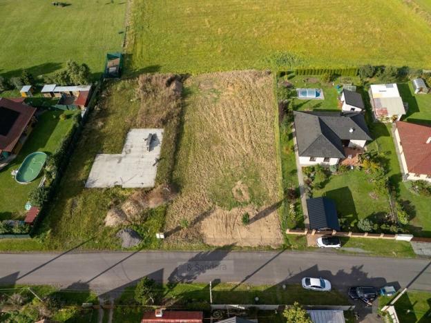 Prodej pozemku pro bydlení, Zalužany, 1423 m2