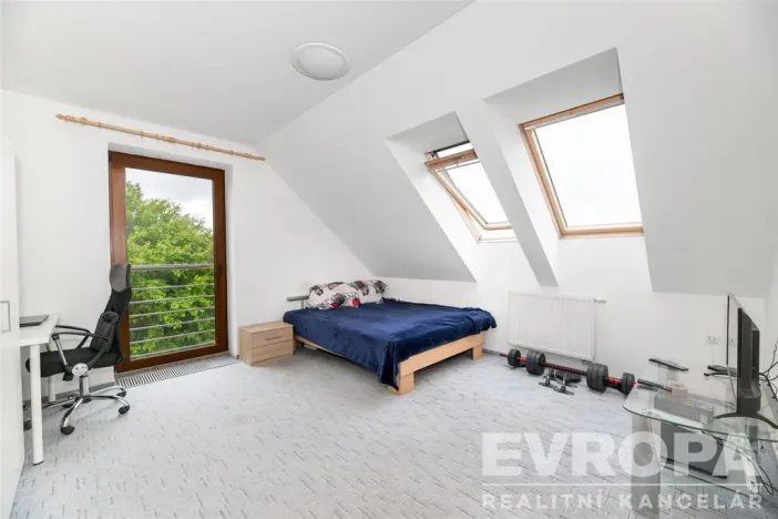 Prodej ubytování, Solnice, Nad Farou, 303 m2