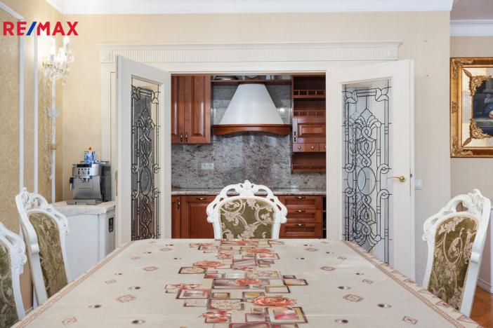 Prodej bytu 3+kk, Karlovy Vary, Pod Jelením skokem, 105 m2