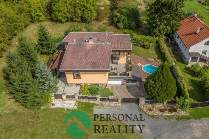 Prodej rodinného domu, Sazená, 225 m2