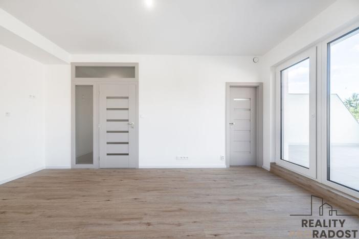 Prodej bytu 4+kk, Ostopovice, B. Němcové, 170 m2