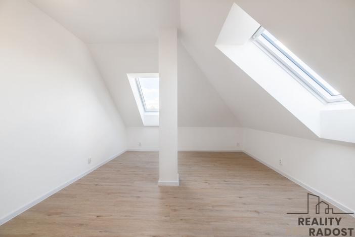 Prodej bytu 4+kk, Ostopovice, B. Němcové, 170 m2