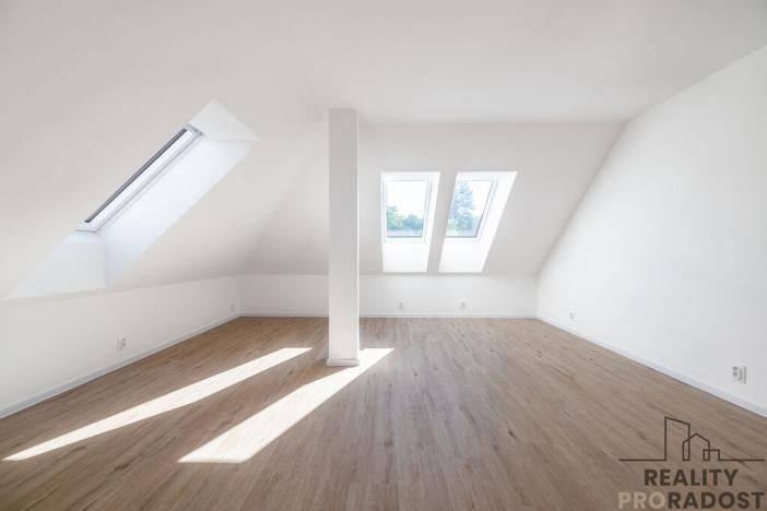 Prodej bytu 4+kk, Ostopovice, B. Němcové, 170 m2