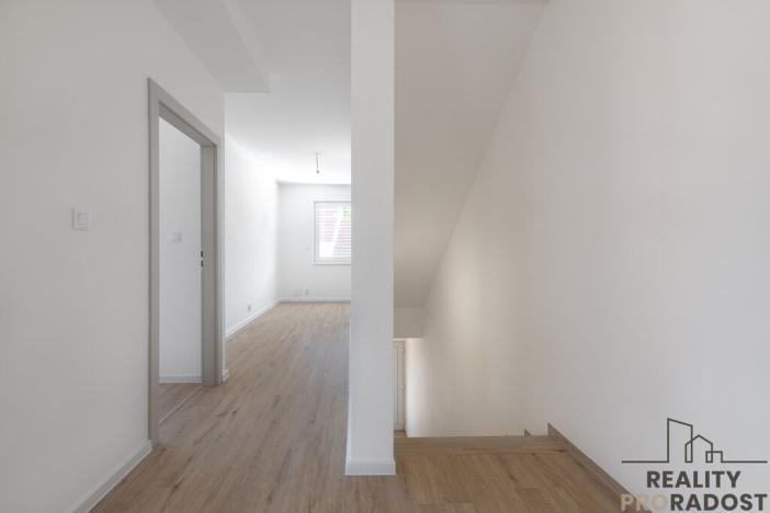 Prodej bytu 4+kk, Ostopovice, B. Němcové, 170 m2