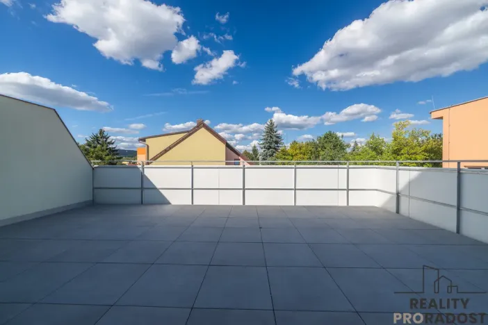 Prodej bytu 4+kk, Ostopovice, B. Němcové, 170 m2