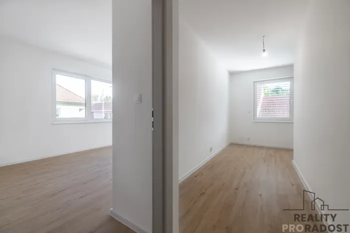 Prodej bytu 4+kk, Ostopovice, B. Němcové, 170 m2