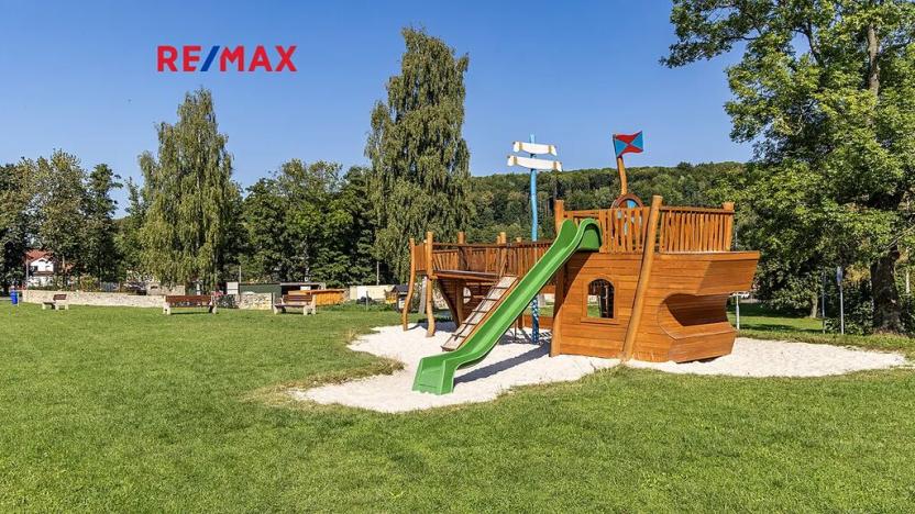 Prodej komerční nemovitosti, Dolní Podluží, 537 m2