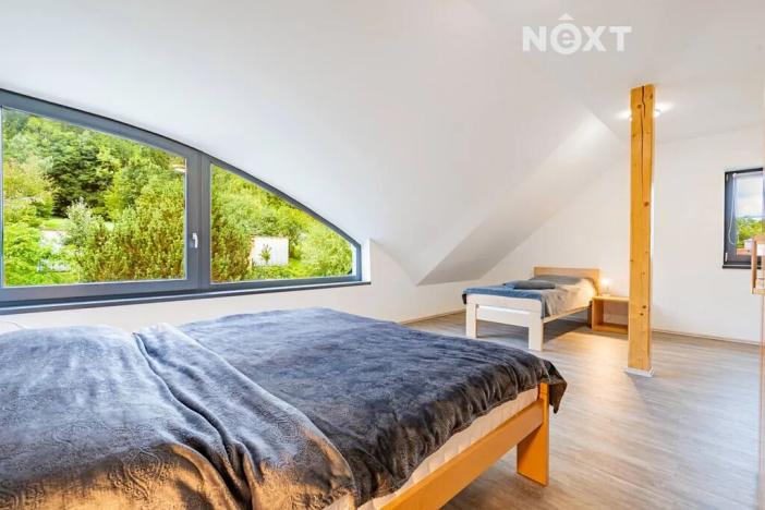 Prodej apartmánu, Horní Stropnice, 208 m2