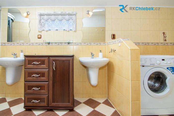 Prodej rodinného domu, Kozlovice, 283 m2