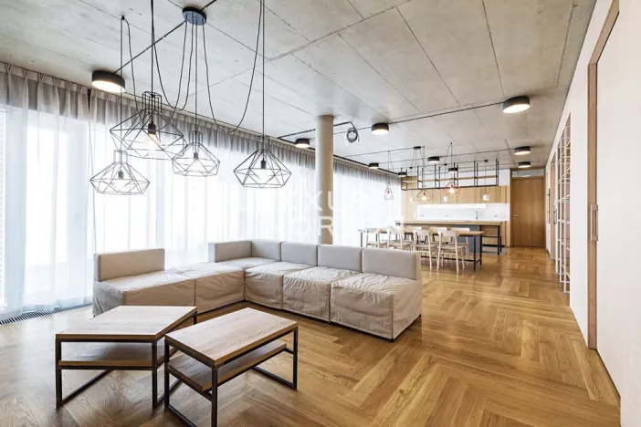 Pronájem atypického bytu, Praha - Bubeneč, Ronalda Reagana, 198 m2