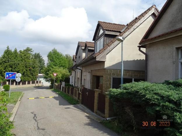 Prodej rodinného domu, Zbuzany, U Kovárny, 230 m2