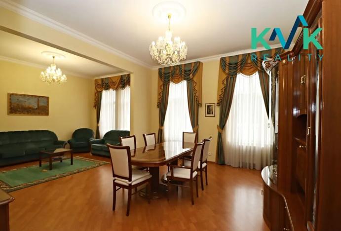 Prodej bytu 3+1, Karlovy Vary, Zahradní, 123 m2