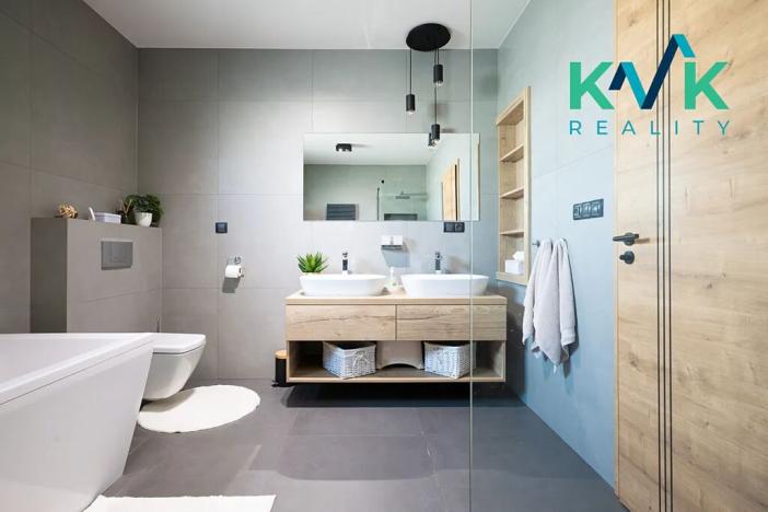 Prodej rodinného domu, Hájek, 228 m2