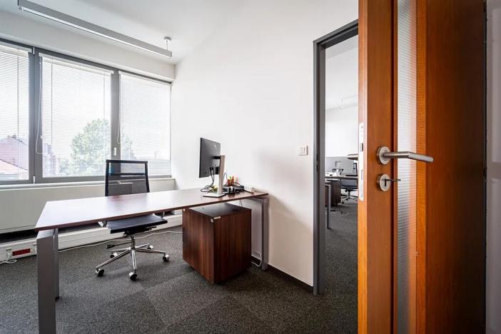 Pronájem kanceláře, Brno, Dornych, 397 m2