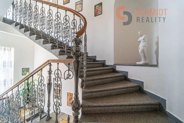 Prodej ubytování, Mikulov, Koněvova, 1125 m2