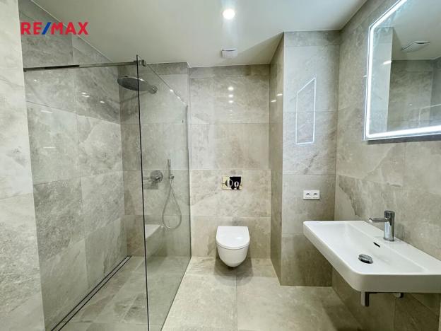 Pronájem bytu 2+kk, Praha - Vinohrady, Záhřebská, 49 m2