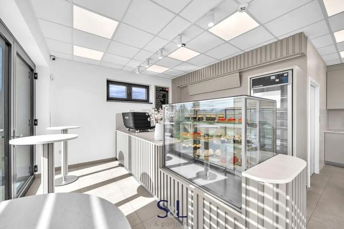 Prodej obchodního prostoru, Doksy, 88 m2