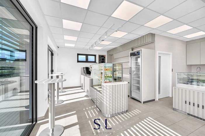 Prodej obchodního prostoru, Doksy, 88 m2