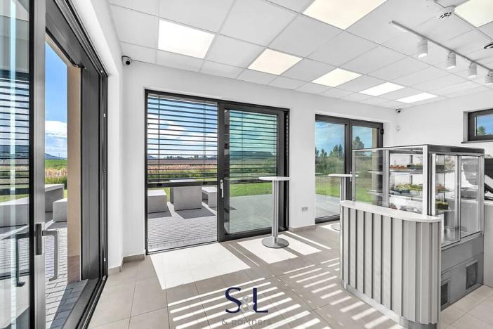 Prodej obchodního prostoru, Doksy, 88 m2