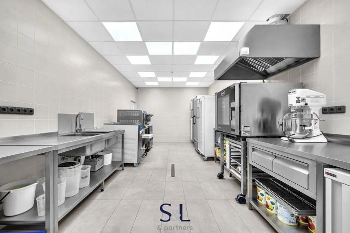 Prodej obchodního prostoru, Doksy, 88 m2