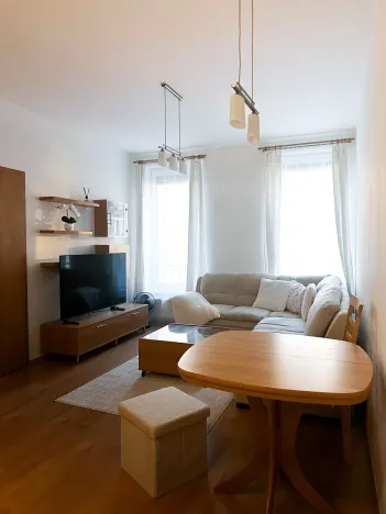 Prodej bytu 2+kk, Praha - Kyje, Lipnická, 44 m2