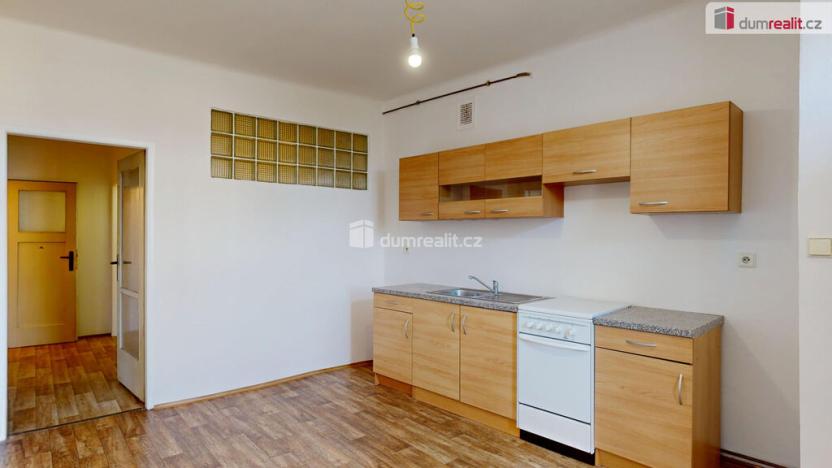 Pronájem bytu 2+1, Opava - Město, Dolní náměstí, 75 m2