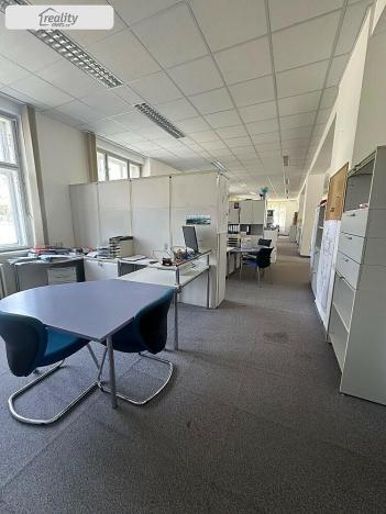 Pronájem kanceláře, Blansko, Gellhornova, 541 m2