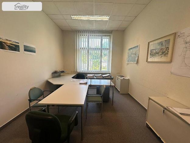 Pronájem kanceláře, Blansko, Gellhornova, 541 m2