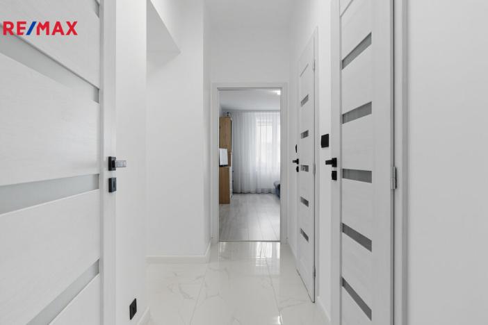 Prodej bytu 2+1, Karlovy Vary, K. Čapka, 57 m2