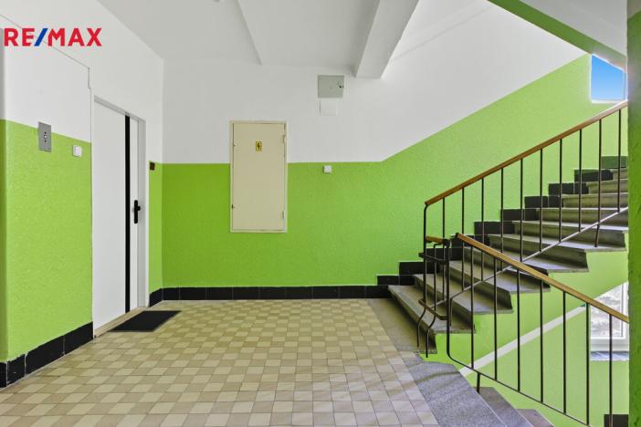 Prodej bytu 2+1, Karlovy Vary, K. Čapka, 57 m2