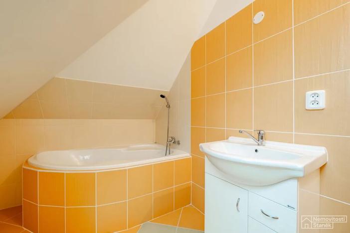 Prodej rodinného domu, Křemže, Luční, 206 m2