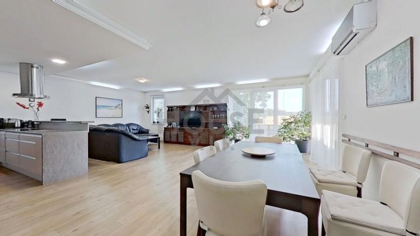 Prodej vícegeneračního domu, Světice, 207 m2