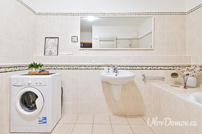 Prodej bytu 2+kk, Praha - Motol, Jeřabinová, 63 m2